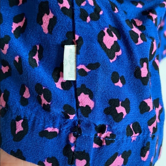 Levi Pink Leopard Print Blouse - Picture 6 of 8